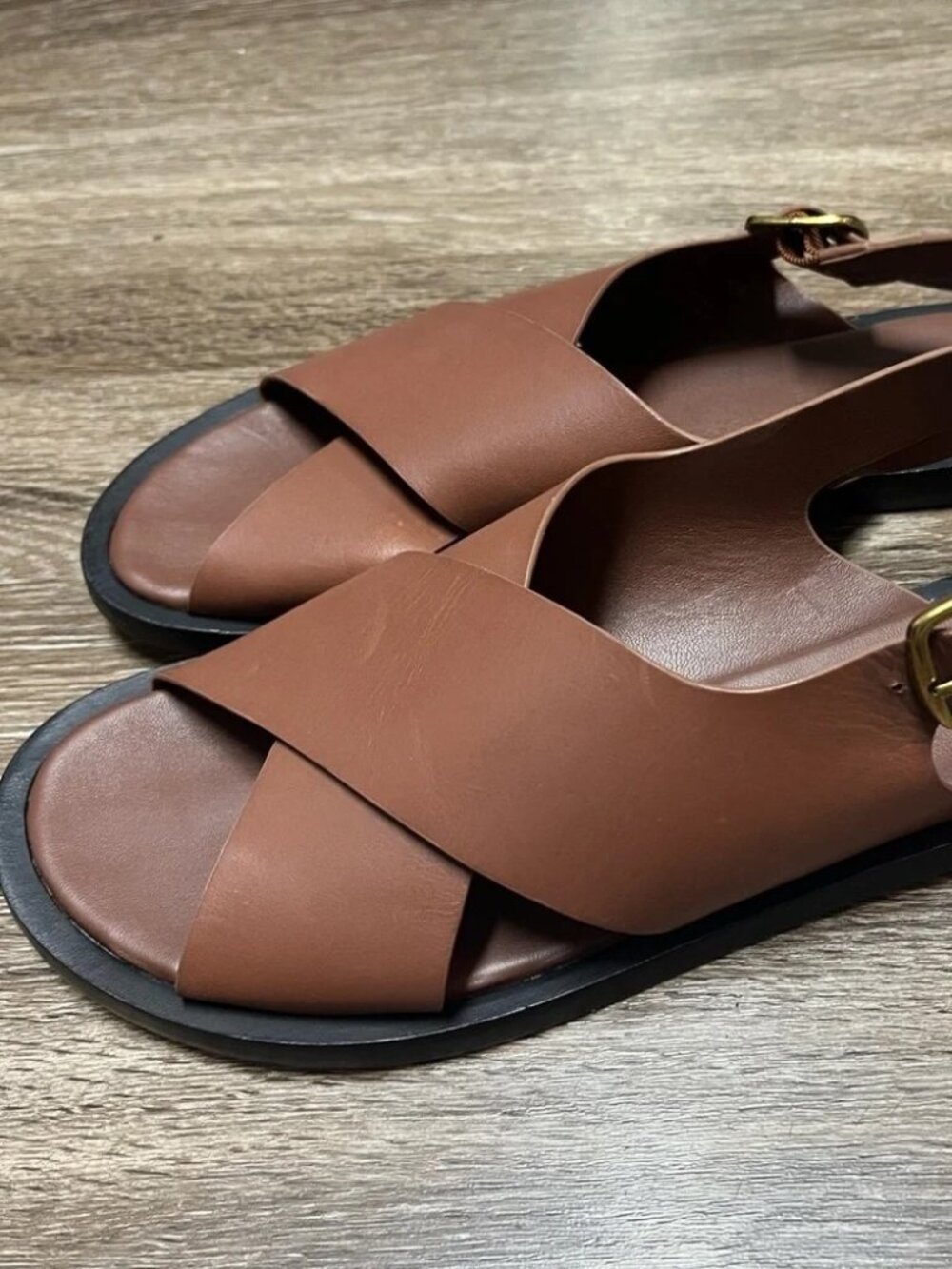 Everlane The City Crossover Sandal in Rum - Picture 6 of 6